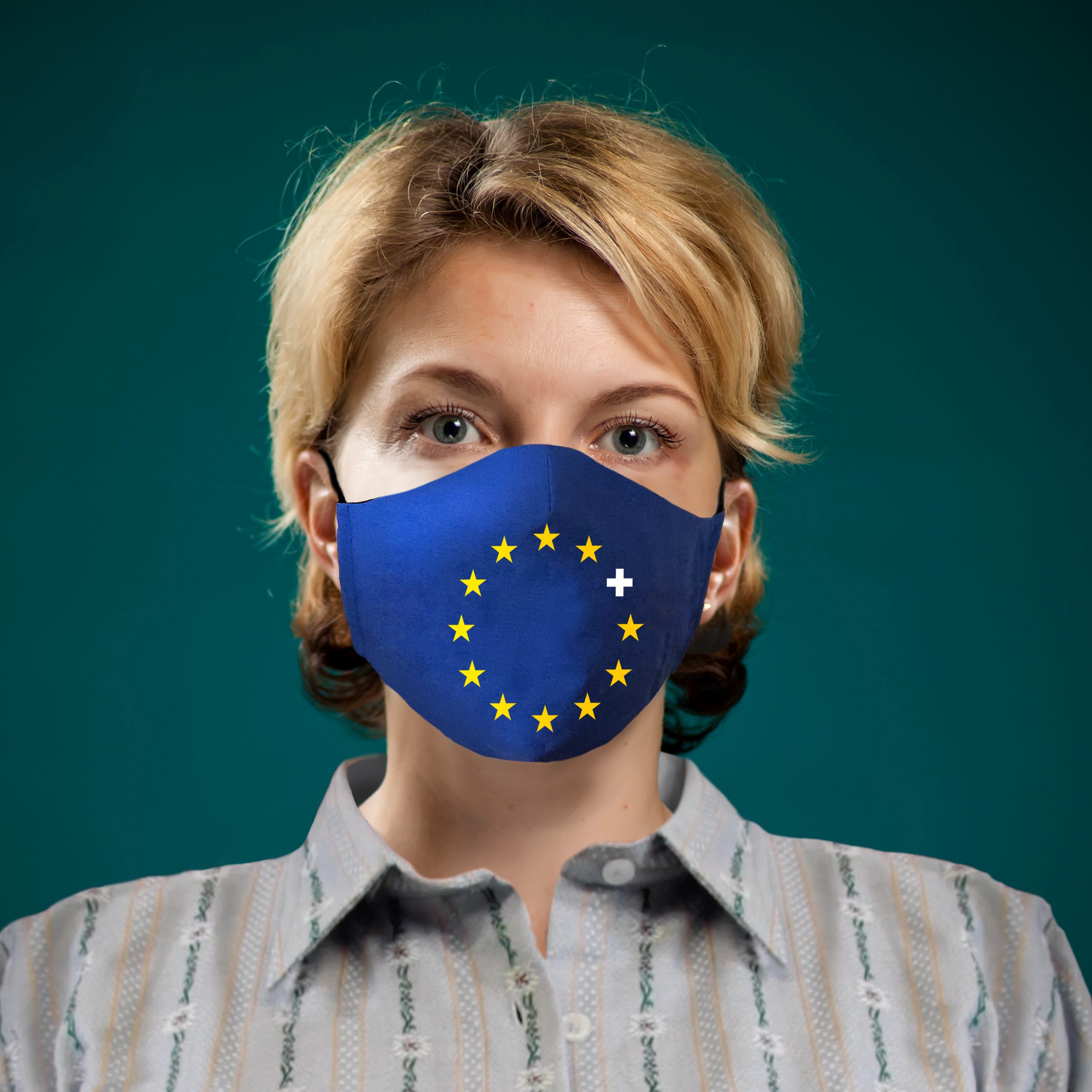 Frau mit Europa-Schutzmaske